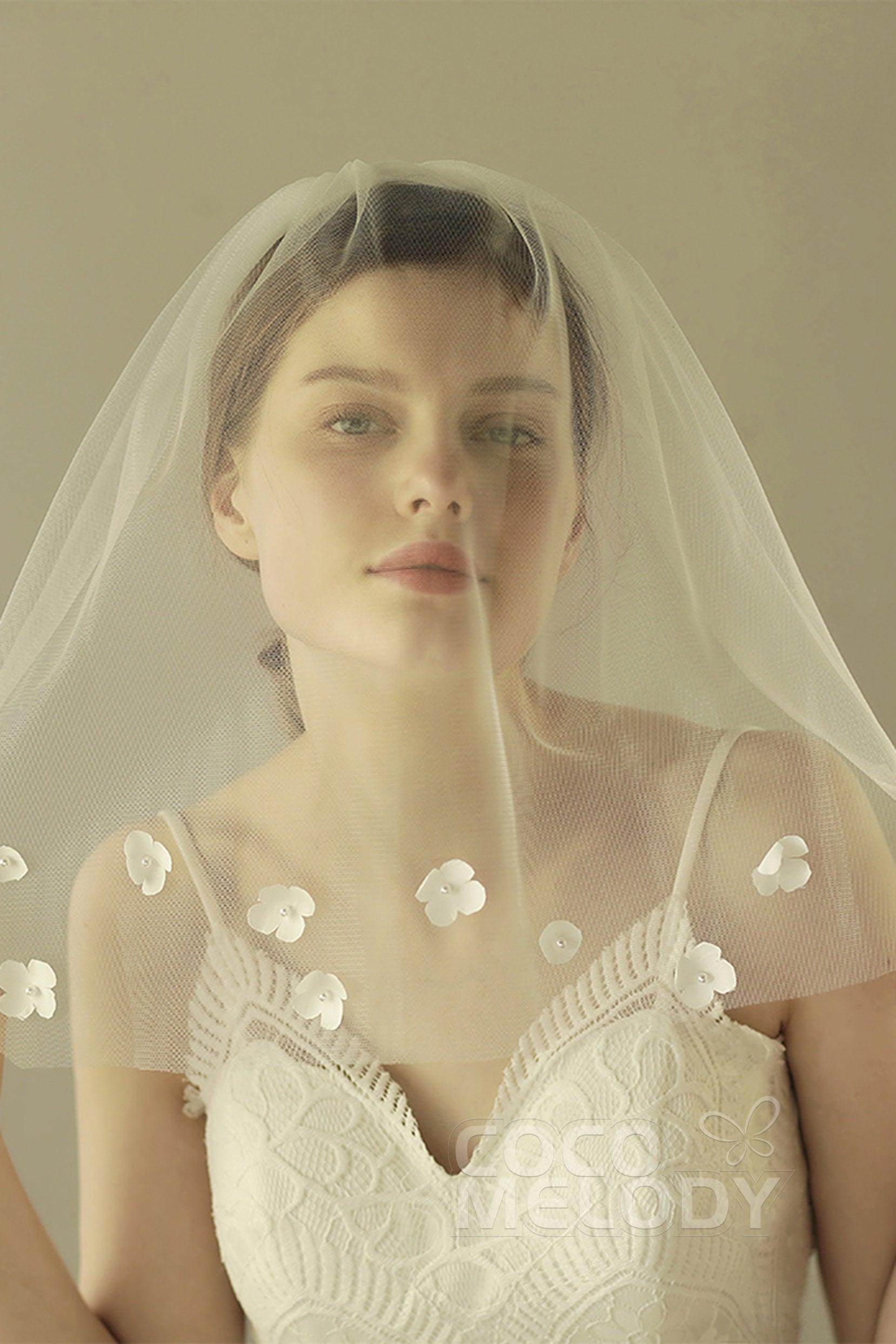 One-tier Cut Edge Tulle Shoulder Veils with Flower CV0236 - COCOMELODY